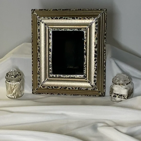 Three piece leopard print vanity set - Picture 3 of 7